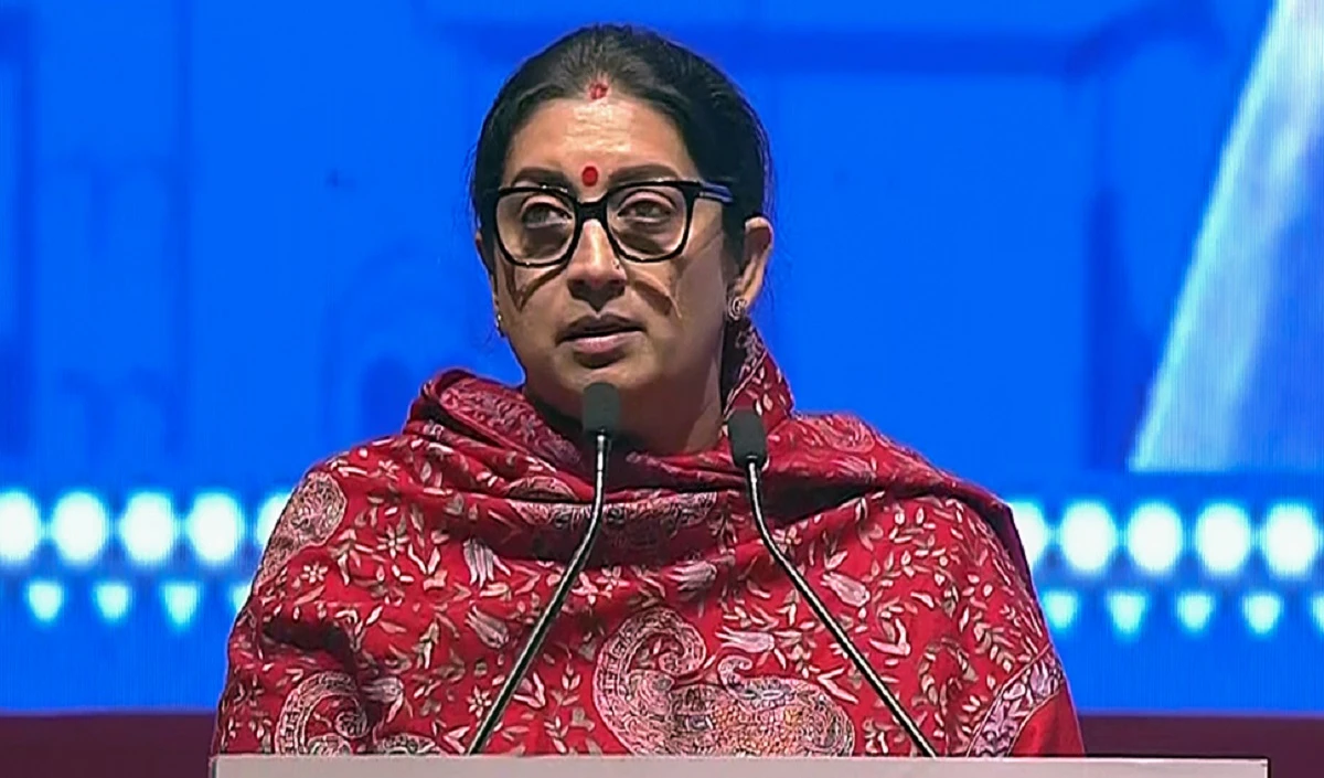 Smriti Irani Slams Opposition Over Alleged Remarks on PM Modi’s Late Mother During Bihar Rally